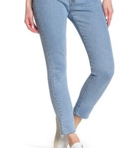 Levi's 501 Skinny Tango Talks